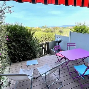 https://lescale-carqueiranne.fr-provencehotel.com